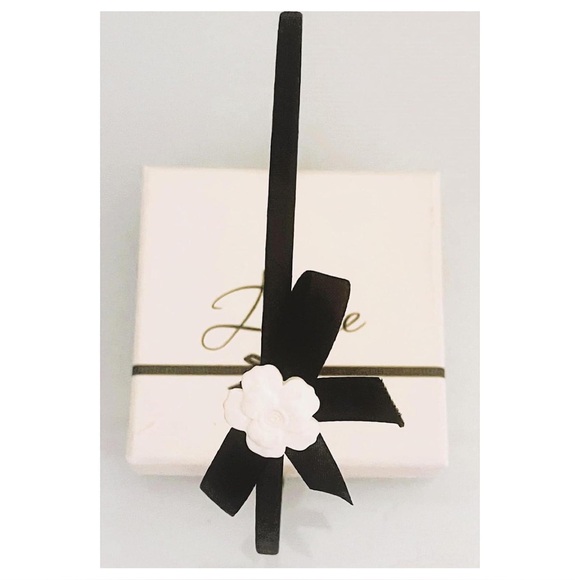 Dolce & Gabbana Beauty Flower Ribbon Headband With Box & Dustbag - Picture 2 of 9